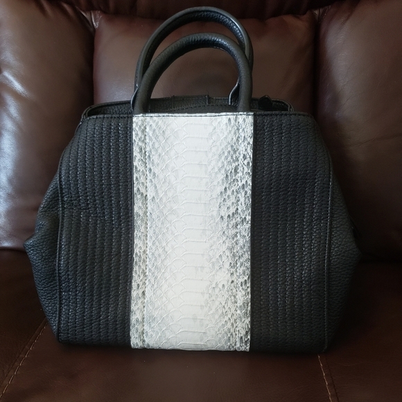 Sergio Ferretti Croc Embossed Classic Satchel - Picture 1 of 13